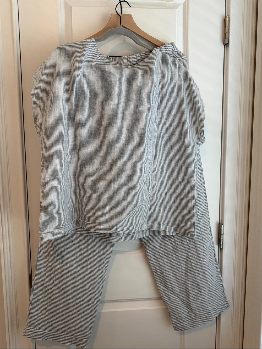 Quince Light navy and white Cropped Drawstring Linen Pants